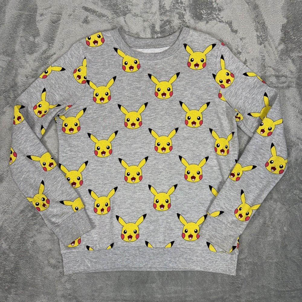 Doe Presents Pokemon Pikachu sweatshirt‎ crewneck Small
